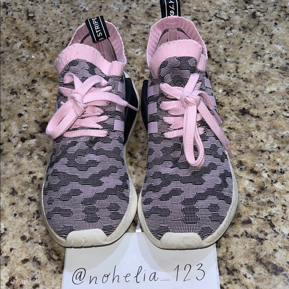 Adidas NMD R2 - Picture 1 of 10